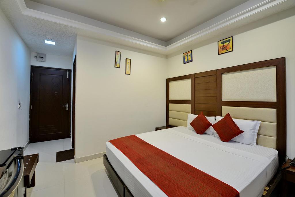 Hotel Orbit 34 Chandīgarh Zewnętrze zdjęcie