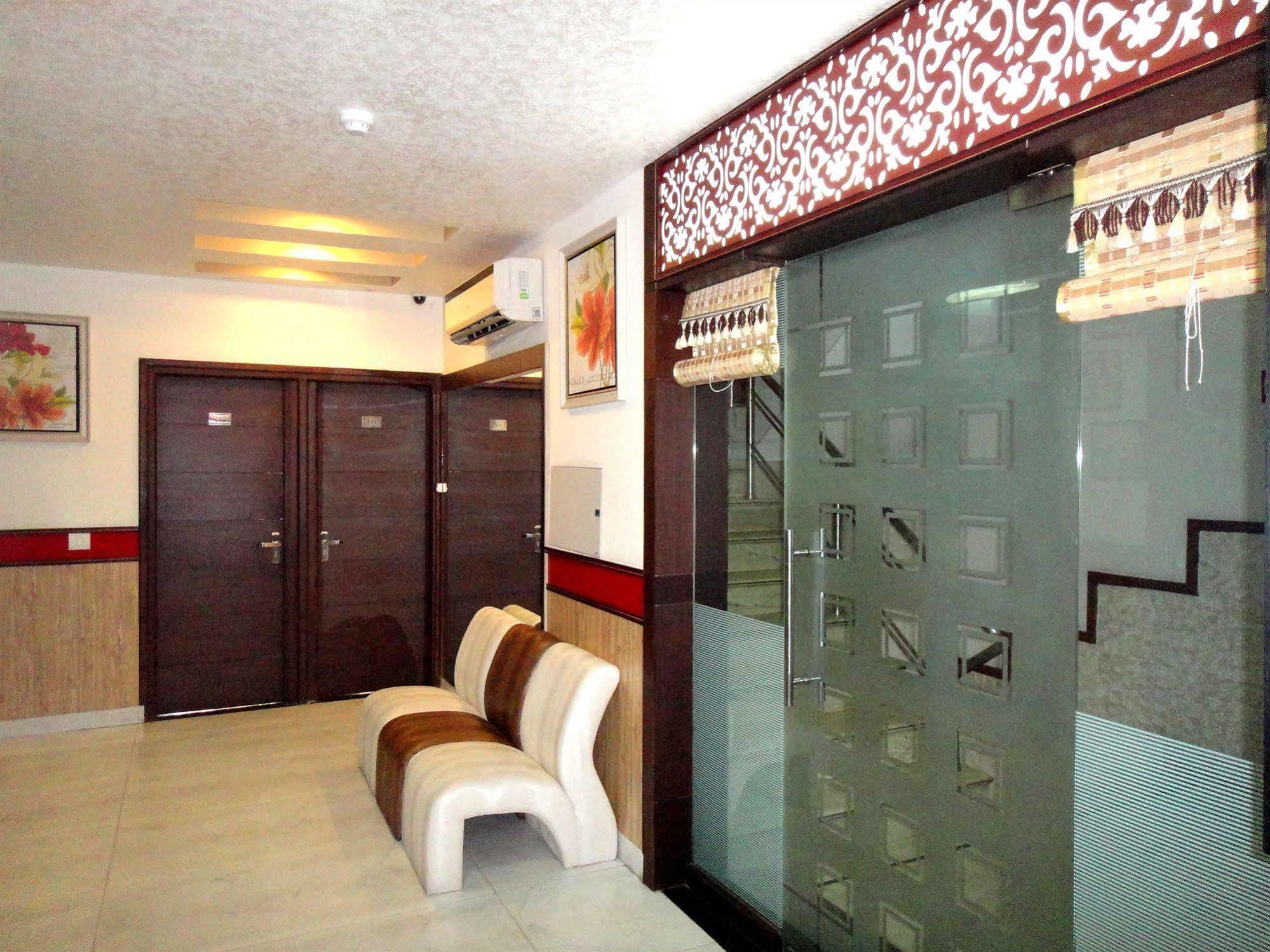 Hotel Orbit 34 Chandīgarh Zewnętrze zdjęcie